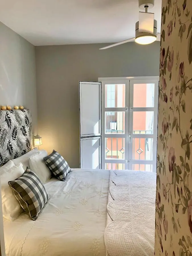 Apartamento GATU La Casa del ARCO con WIFI, AIRE ACC, TERRAZA El Puerto de Santa María